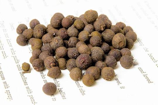 Ground Allspice Berries